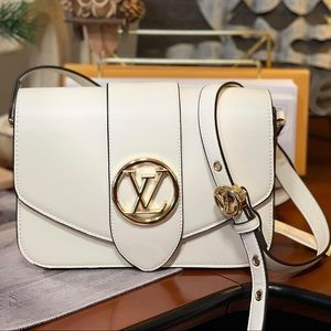 Like New Fashion Crossbody Bag includes purse scarf